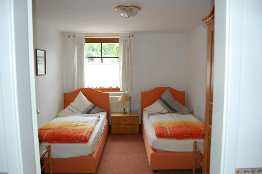 Guest house Hotel Zum Nussbaum Dresden