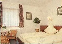 Hotel Zum Nussbaum Dresden Guest house